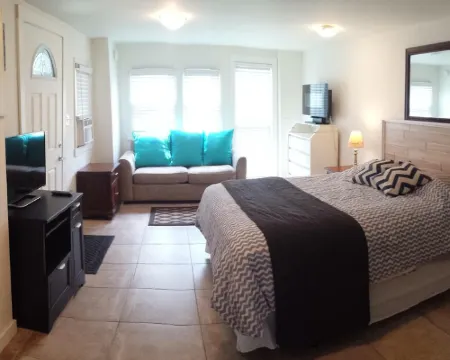 Surfside Beach, SurfsUp LoTide! Hotels in Surfside Beach