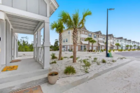 New Townhome with Private Beach Club