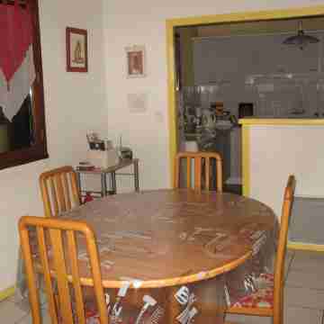 T4 furnished apartment in Cahors Lot 10 minutes walk from the historic center Dining/Meeting Rooms