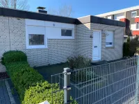 2 Bedroom Private Vacation Home in Horumersiel