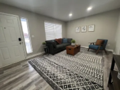 Modern 5Br SLC Home w/ Foosball, Smart TVs & Office, Near Downtown & Canyons