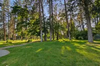 Modern TOP FLOOR Condo w/ Park View + King Bed