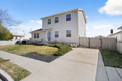 Bayfront Riverside Bungalow w/ Waterview & Hot Tub Hotels near Absecon Lighthouse