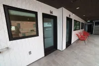 Oasis Half a Block from the Beach Hotels near Skylark