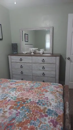 PRIVATE HOME Private pool, steps to the BEACH Отели в г. Понс-Инлет