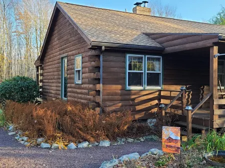 Welcome to Nickey’s Nest – A relaxing mountain retreat