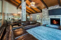 8 bedroom Estate close to the beach