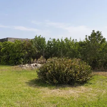 Indipendent Semi-Detached Villa in the Countryside, Surrounded by Greenery