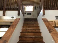 Cozy & secluded on 53 acres & driveway access to miles of ATV/snowmobile trails! Các khách sạn ở Silver Cliff