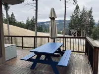 Cleveland Cabin with Mountain Views & Lake Access
