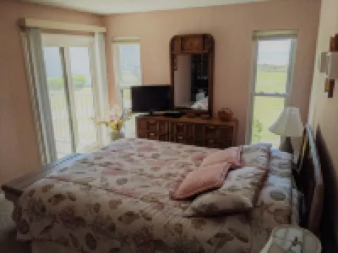 Topsail Dunes Beach Condo - Oceanfront! First Floor! Ramp Access!