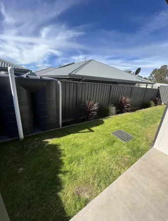 Modern Home Away From Home Отели рядом с достопримечательностью «Mansfield Mt.Buller Bus Lines»