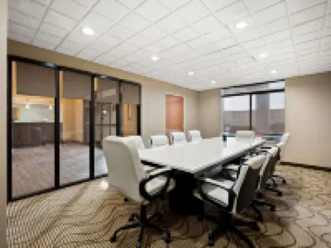 Comfort Inn & Suites Decatur-Forsyth Hotels in Forsyth
