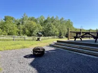 Salmon River Waterfront Lodge w/ Soothing Hot Tub Hotels in Altmar