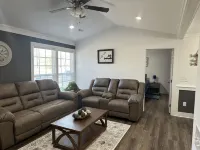 Cozy family retreat with great parking for multiple boats and vehicles!