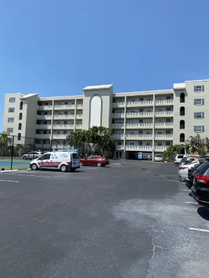 Sea Oats - Lauren Cove Hotels in North Redington Beach