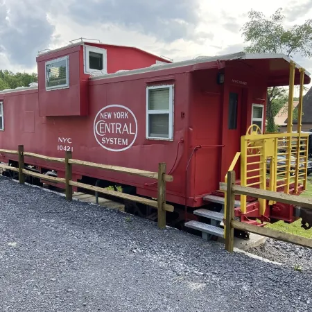 Remodeled Train Caboose, Close to Town and Long Point Trailhead