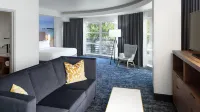 River's Edge Hotel Portland, Tapestry Collection by Hilton