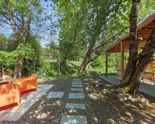 Casa Bruna creekside home in the heart of the Gorge Hotels in Carson