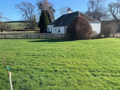 Stylish comfortable self catering cottage . In the heart of the Scottish Borders Hotels near Jedburgh Castle Jail & Museum