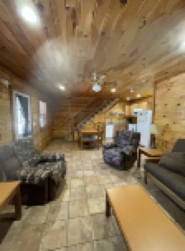 Beautiful Scenic River Cabin just 1/2 mile from Current River!
