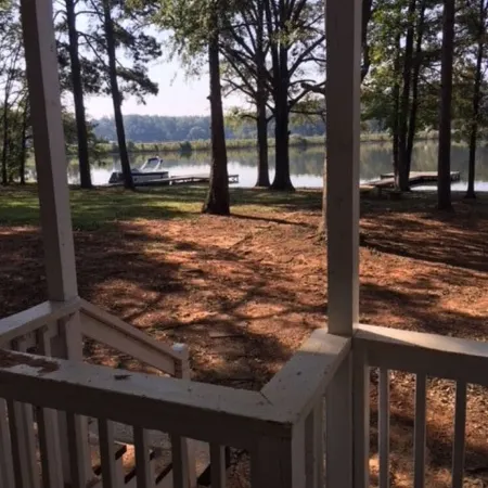 Cozy 2BR Townhouse in a quiet cove on Lake Oconee