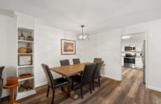 The Prince George House / Midtown Home / Close to Forest General Hospital & USM!