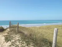 Logement à 200m de la Plage - Les Huttes Các khách sạn ở Saint-Denis-d'Oleron