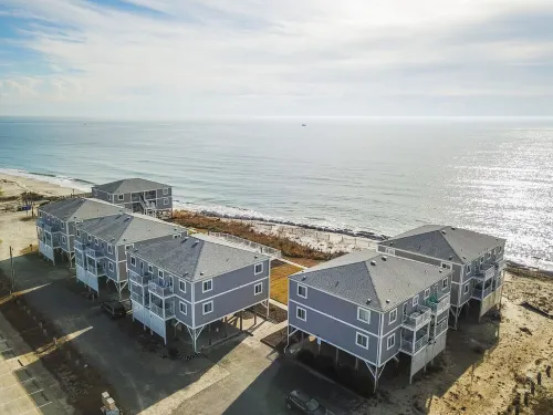 Luxury Beach Vacationing Awaits You!!