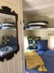 Glamping with sheep in a renovated 1972 Ace camper on 48 acres The Container Store附近的飯店