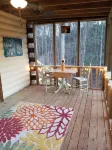 Lazy Daisy Loft - Relaxing and romantic getaway