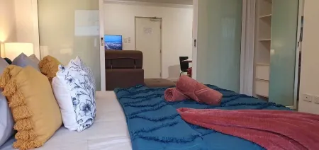 Lavish 1BR Apartment 5min to Perth Convention & Elizabeth Quay