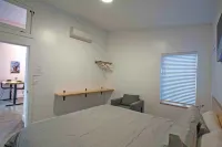 New Modern Home Inside the Park Gates!