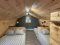 Cabin in Wayne National Forest with ride in/out access to Baileys Trail System