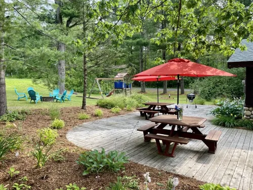 Cozy, Rustic Luxury Cabin on Round Lake, with all of the modern conveniences!