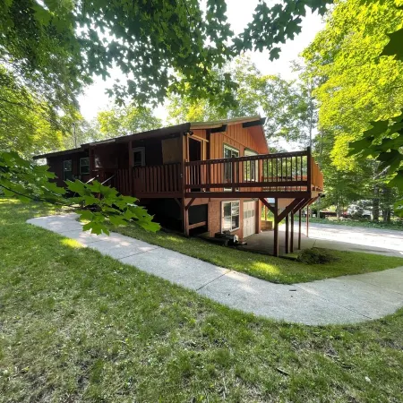 Updated & Central. ATV Trails, golfing, skiing pictured rocks within 3 miles.
