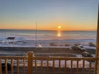 Ocean Front Beach View Fully Furnished Family Vacation Condo
