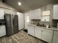 Relax with family and friends at this peaceful, Texas hill country cottage.