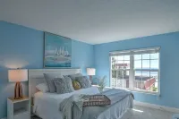 New Smyrna Beach-Ocean Front!-No Drive Beach-5 Star-Spectacular Ocean View!