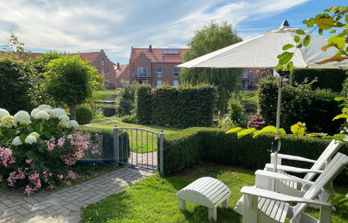 Am SielUfer: Beautiful Ground Floor Apartment in a Top Location and Right on the Waterfront