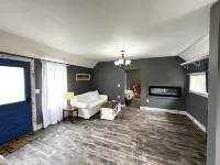 Ladysmith Cozy Cottage - Copper Tub - Waterfront Hotels in Ladysmith