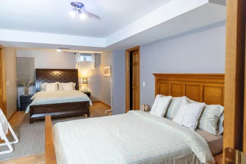 Private Pine Forest  Villa with hot tub 5 min from Castle Rock
