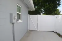 Charming Suite 1B/1B Centrally Located Tampa