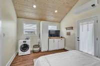 Tiny Home w/ RV Hookups
