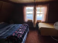 Camp on Akers Pond エロルのホテル