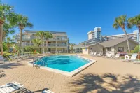 Cozy beachfront condo on the first floor.