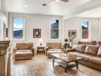 The Executive Suite- Apartment near the river! Hotels in Rogue River