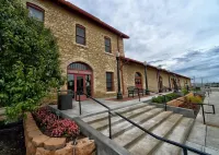 Fully Renovated Historic Home with bluff views of Missouri River & Valley