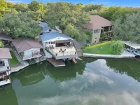 Quiet Cove Close to Open Water with new Hot Tub - 4-stjärniga