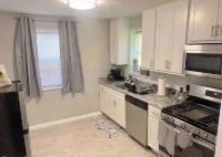 Delightful Cottage by Clayton